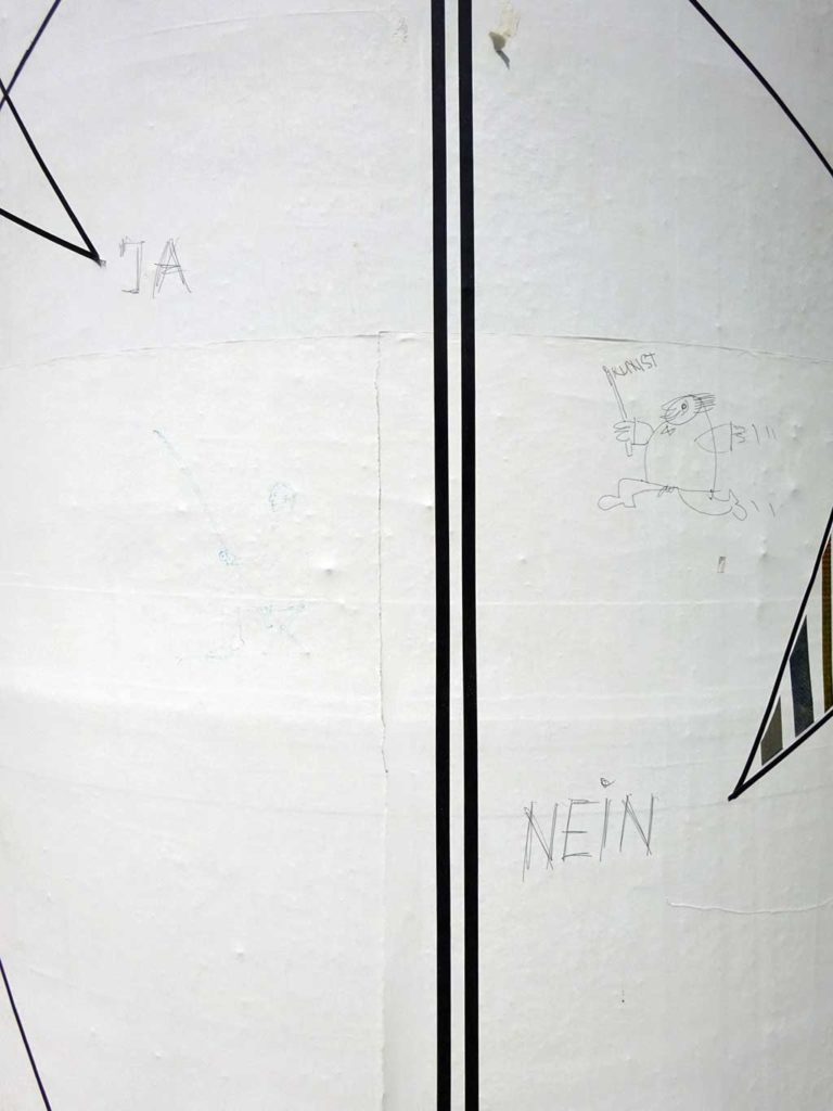 Frankfurter Kunstsäule - Diana Ninov