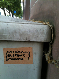 peng elefant sticker