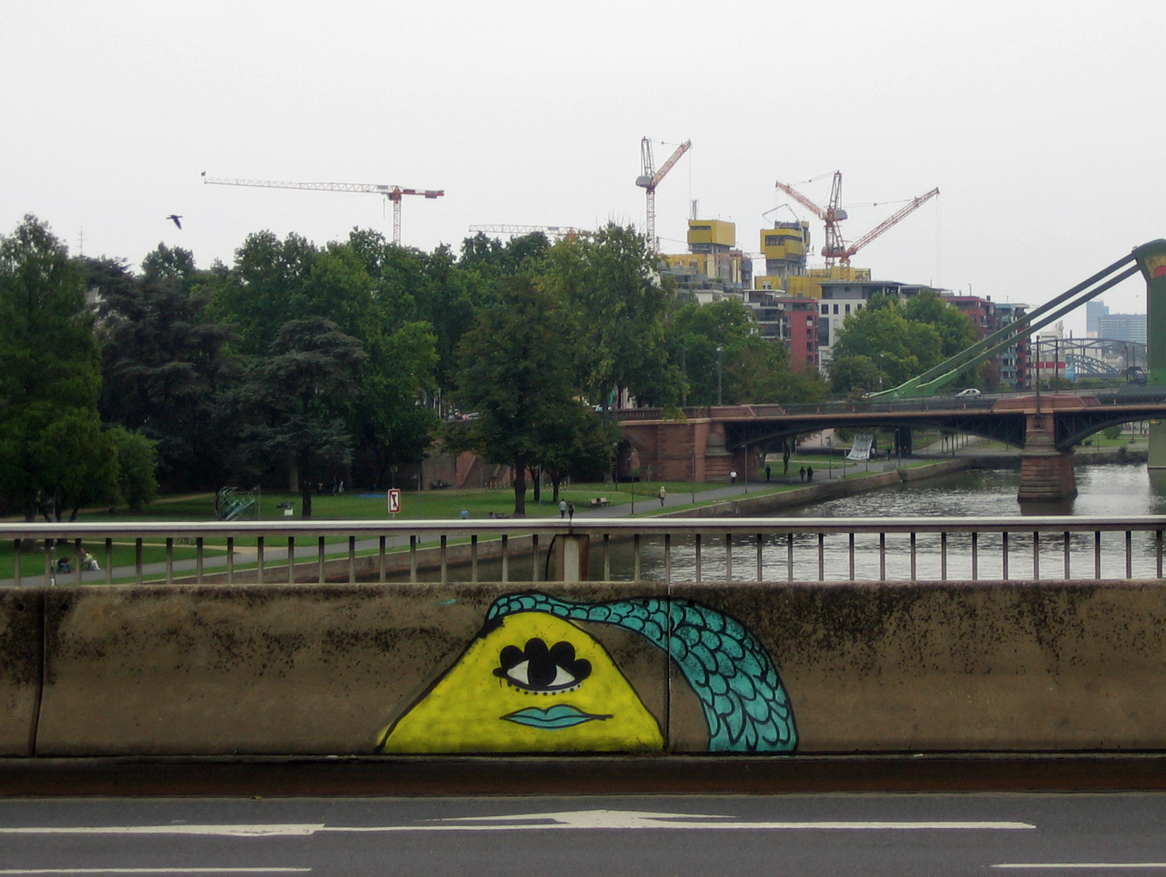Streetart in Frankfurt: Loopin (2011)