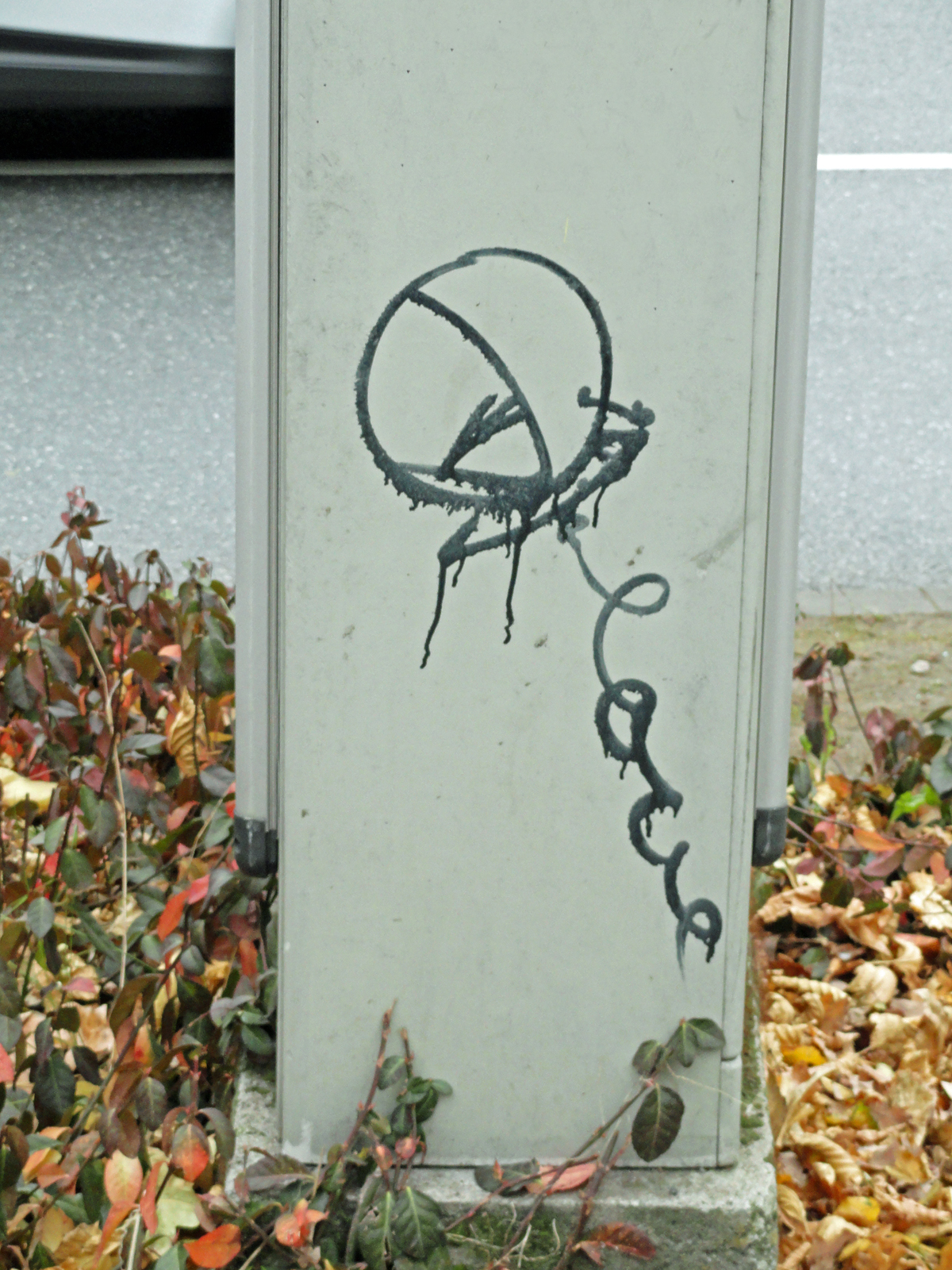 Astronaut Love Streetart in Frankfurt - Astronaut