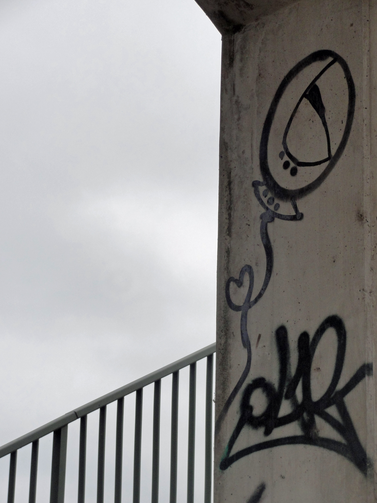 astronaut staustufe Streetart in Frankfurt - Astronaut