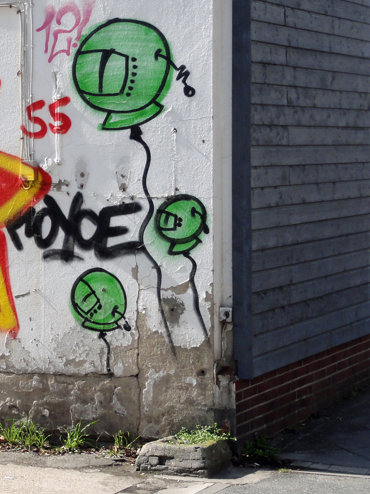 City Star + Astronaut Streetart in Frankfurt - Astronaut