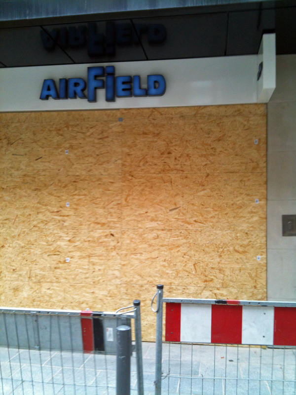 blockupy frankfurt airfield Gothestraße in Frankfurt schützt sich Blockupy