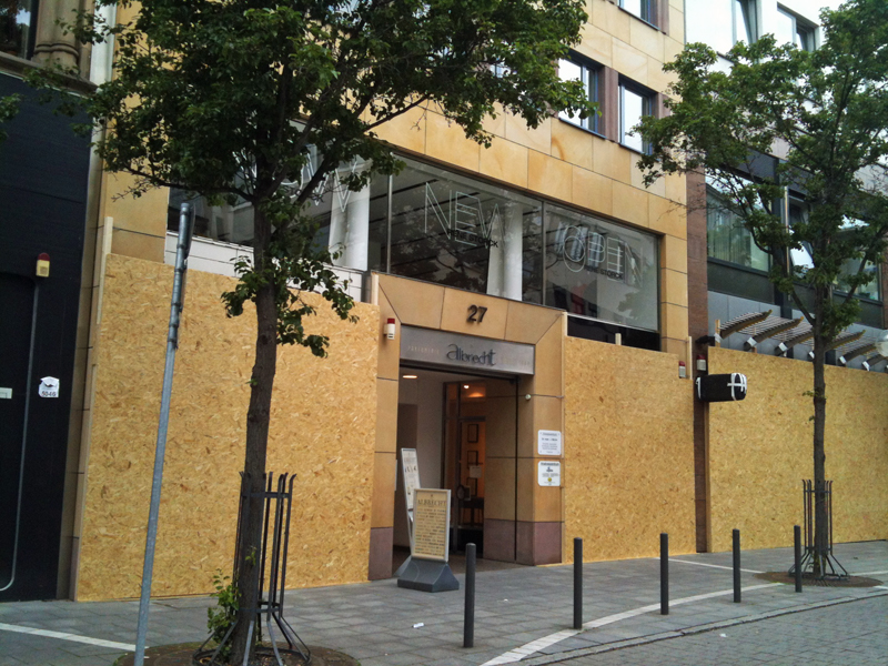 blockupy frankfurt albrecht Gothestraße in Frankfurt schützt sich Blockupy