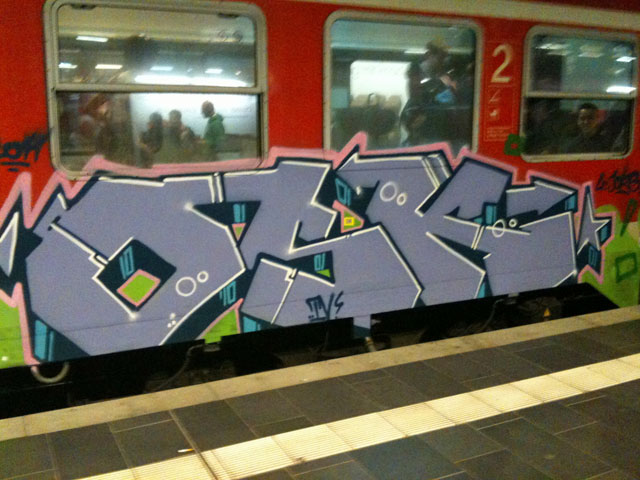 osk-graffiti-on-trains-in-frankfurt