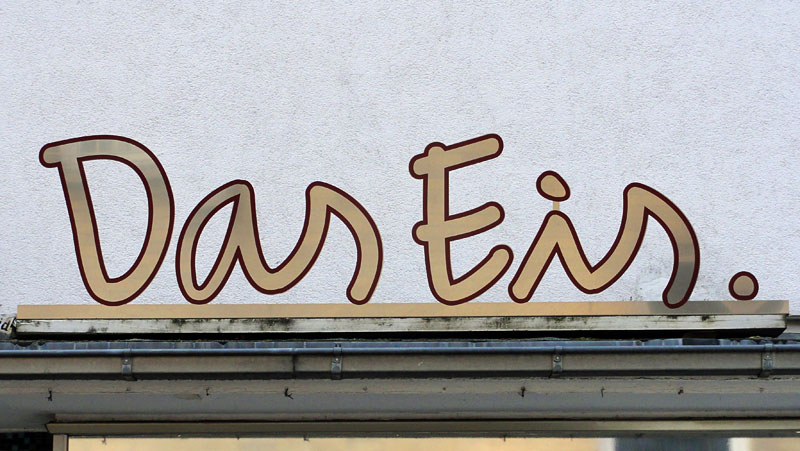 Typografie, Schilder und Logos in Frankfurt - DAS EIS