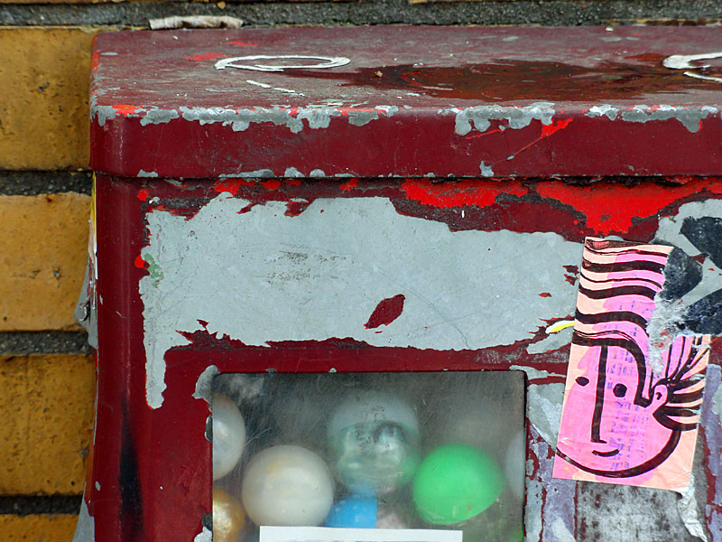 pyc-sticker-am-kaugummi-automat-in-frankfurt