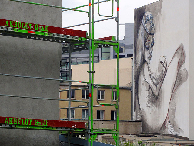 herakut-mural-frankfurt-palais-quartier-002