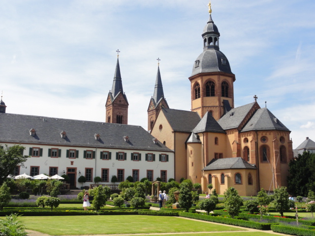 Der Klostergarten in Seligenstadt