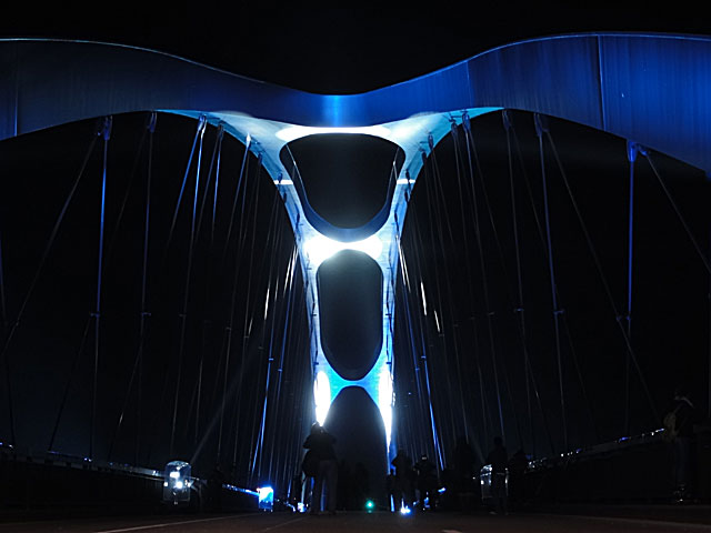 luminale-2014-frankfurt-osthafnbrücke