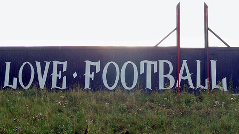 LOVE FOOTBALL HATE RACISM GRAFFITI IN FRANKFURT BY FRANKFURTER FANPROJEKT