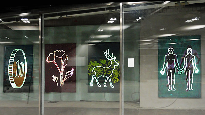 Künstlergruppe stellt in der S-Bahn-Station "Taunusanlage" aus