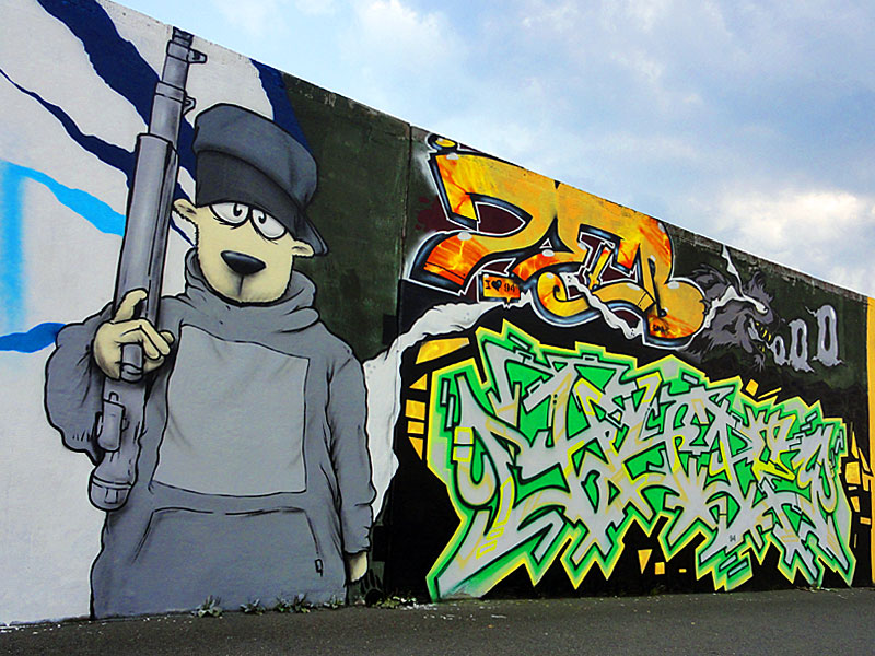 Graffiti in Frankfurt: 20years94 - Riederhöfe Hall Of Fame