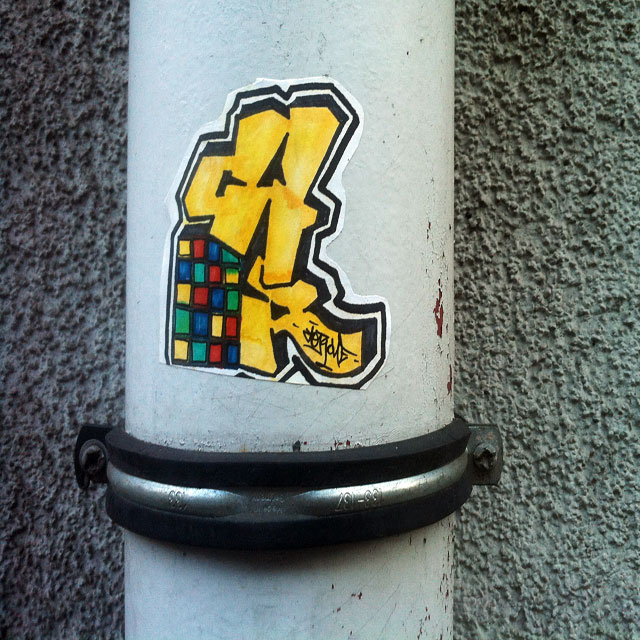 frankfurt-street-style-sticker-cior-2
