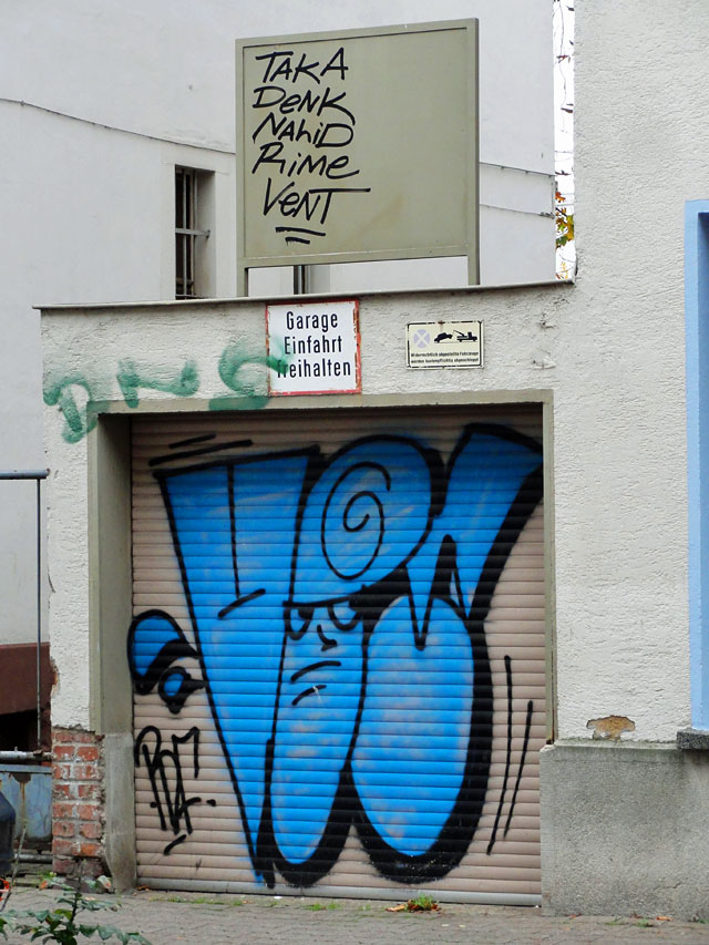 Shutter Art & Garage Door Graffiti in Frankfurt