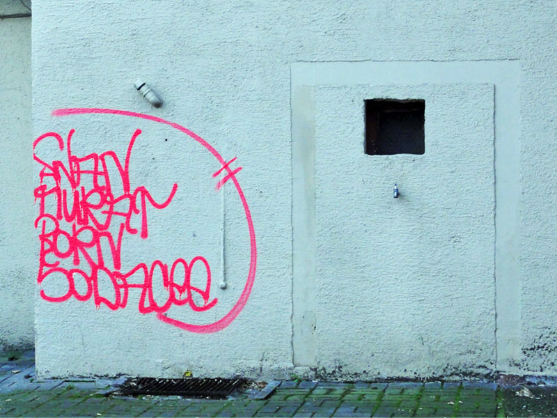 Tags in Frankfurt sind schöner als Briefkästen in Offenbach