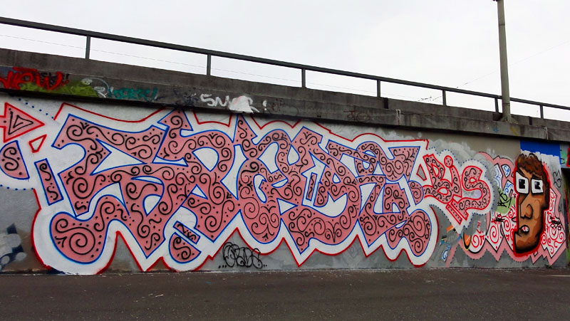 GRAFFITI IN FRANKFURT – HALL OF FAME RATSWEGKREISEL – APRIL 2015