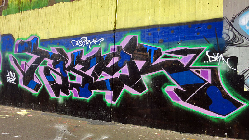 taser-graffiti