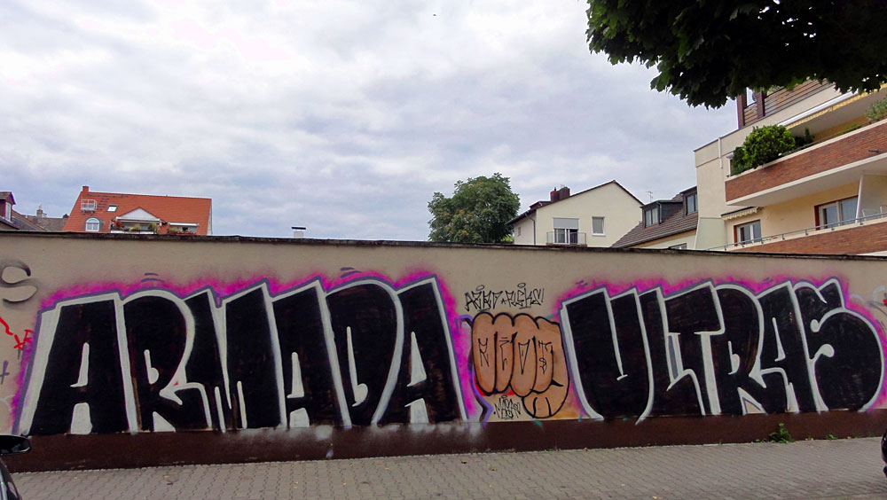 Graffiti in Frankfurt, Armada Ultras in Bornheim