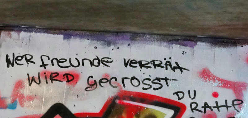 wer-freunde-verraet-graffiti-hall-of-fame-frankfurt