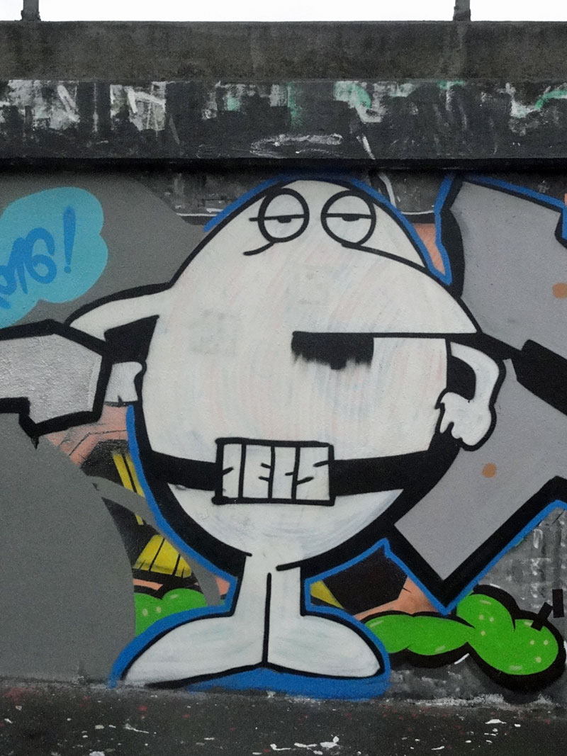 graffiti-bei-der-hall-of-fame-an-der-hanauer-landstrasse-in-frankfurt-24