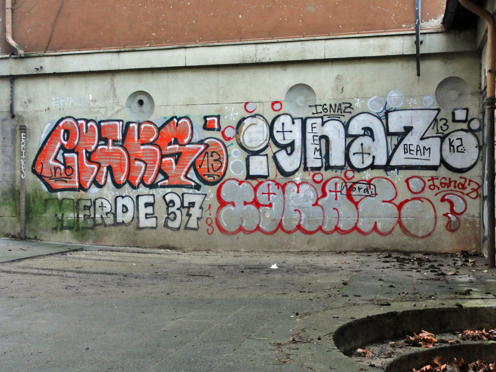 eriks-ignaz-merde-graffiti-in-offenbach