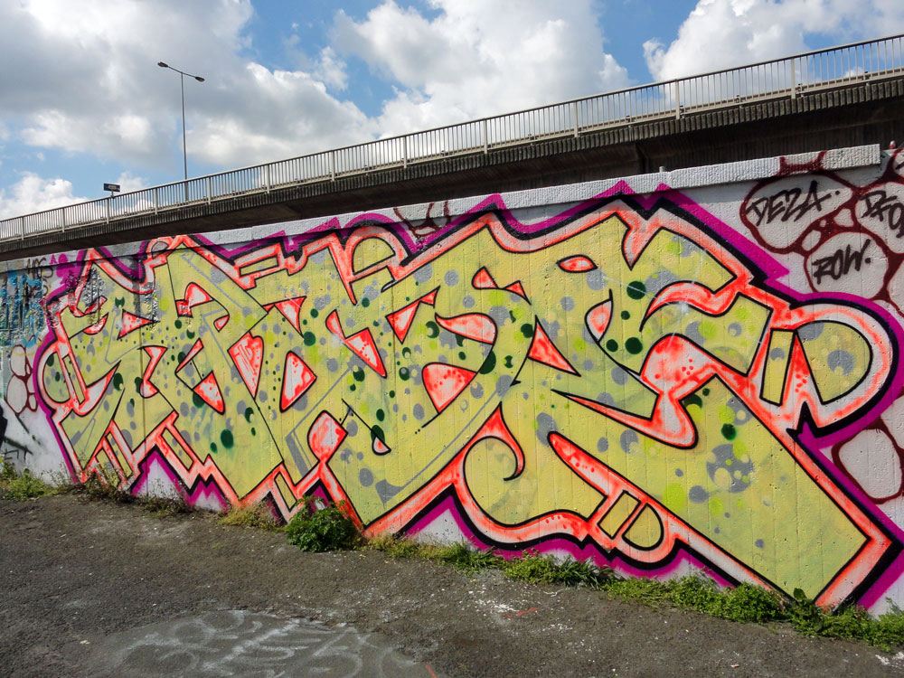frankfurt-graffiti-ratsweg-hanauer-landstrasse-2016-foto-073-spade