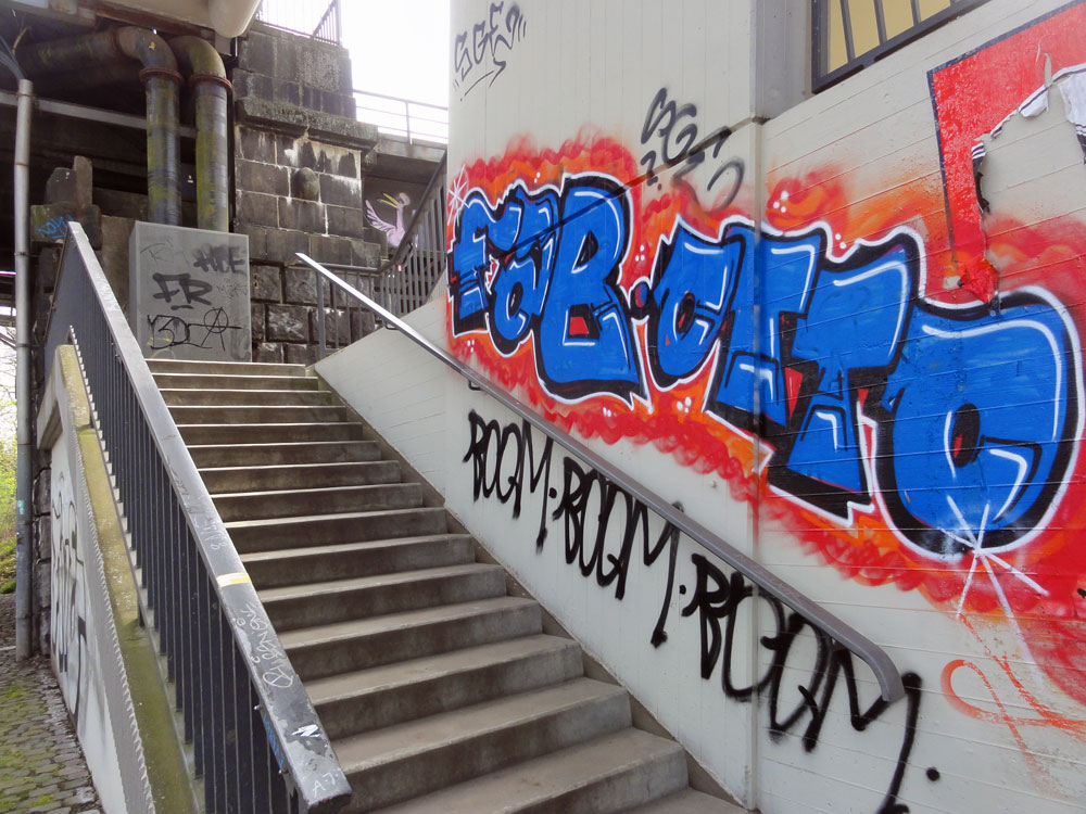 Graffiti in Frankfurt Sachsenhausen von FAB und OTTO