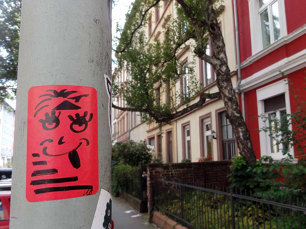 Streetart-Aufkleber in Frankfurt