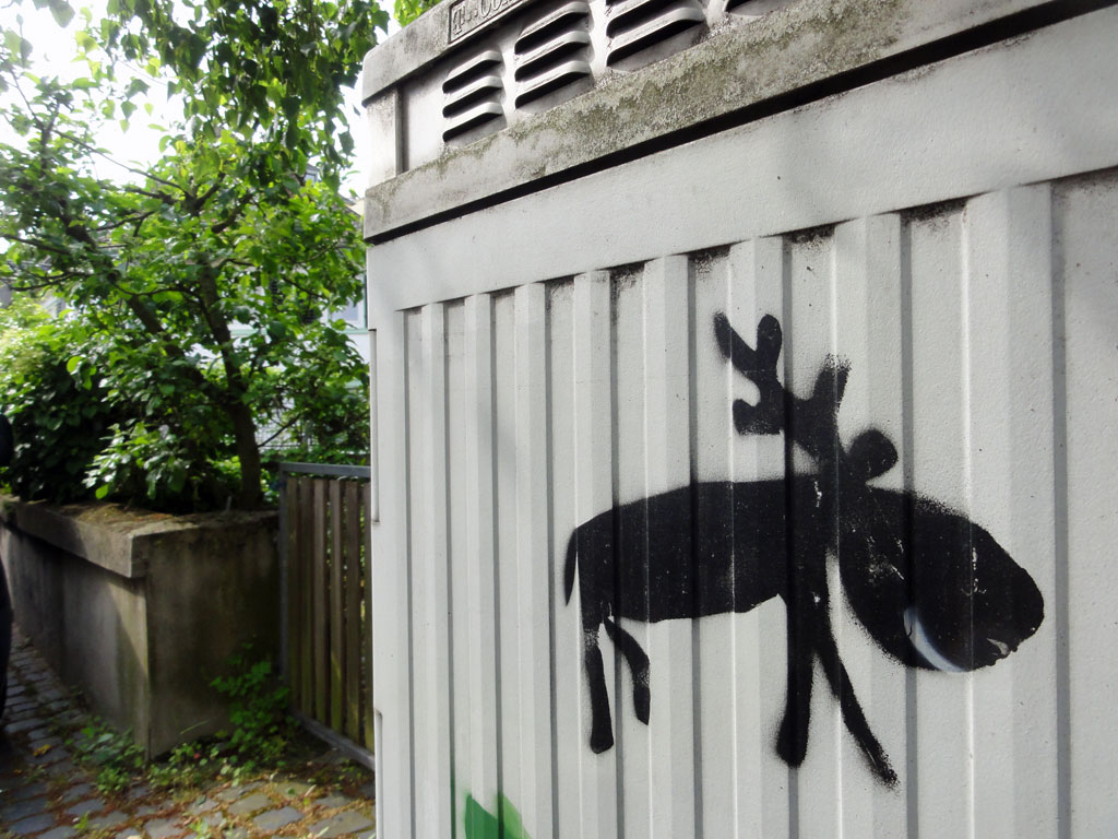 elektrokasten-streetart-frankfurt-elch