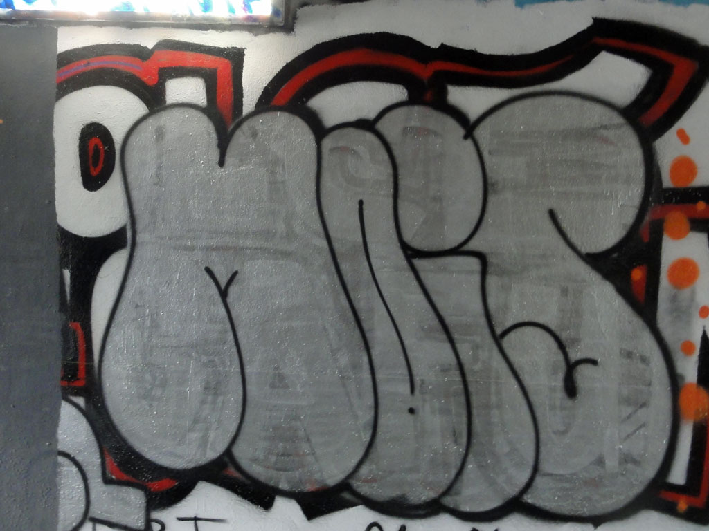 mois-graffiti-hall-of-fame-am-ratswegkreisel