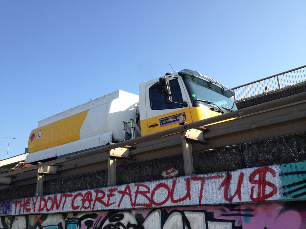 they-dont-care-about-us-spruch-hall-of-fame-am-ratswegkreisel