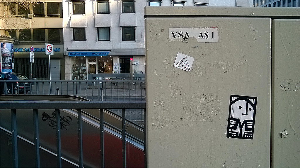 pyc-streetart-frankfurt-aufkleber-007
