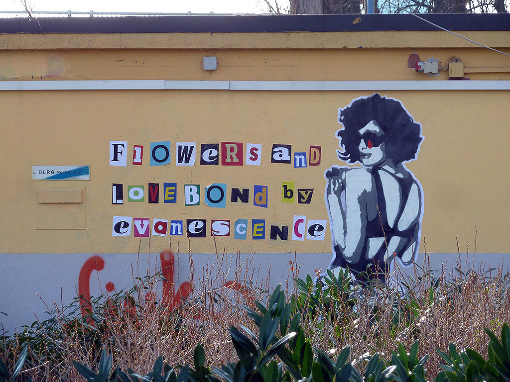 Flowers and lovebond by Evanescence