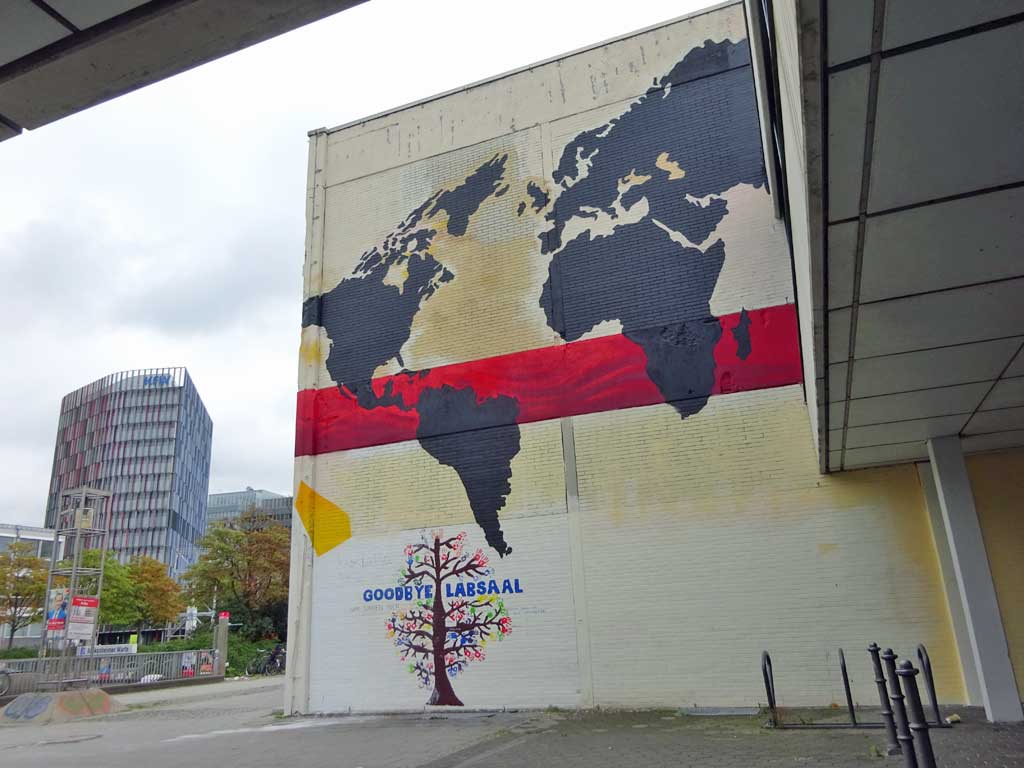 Kunstwürfel auf dem Campus Bockenheim: Signal Labsaal