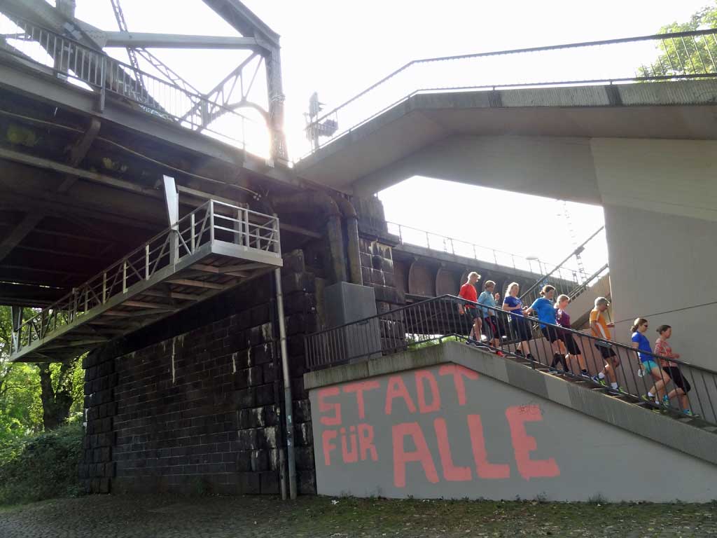 Graffiti an der Deutschherrnbrücke