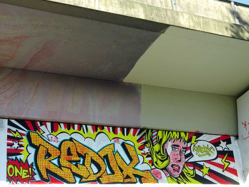 Graffiti in Frankfurt - Comic-Art-Wall am Niddapark
