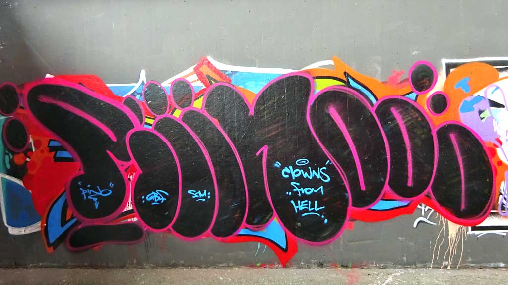 Pino-Graffiti bei der Hall of Fame in Frankfurt