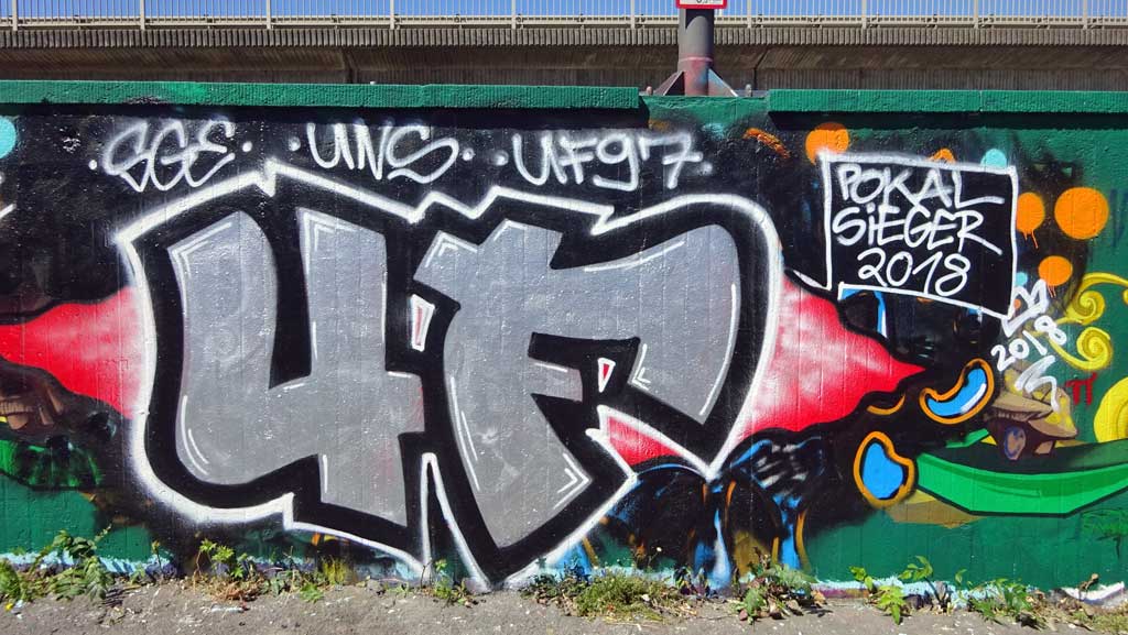 Graffiti in Frankfurt - Hall of Fame zwischen Hanauer Landstraße und Ratswegkreisel