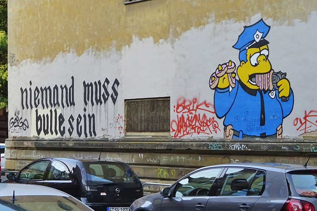 Textlücke am Klapperfled-Graffiti nach Schwärzung wieder mit Wort ergänzt