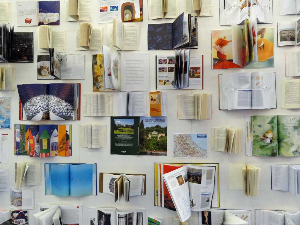 Bücherwand auf der Frankfurter Buchmesse 2016