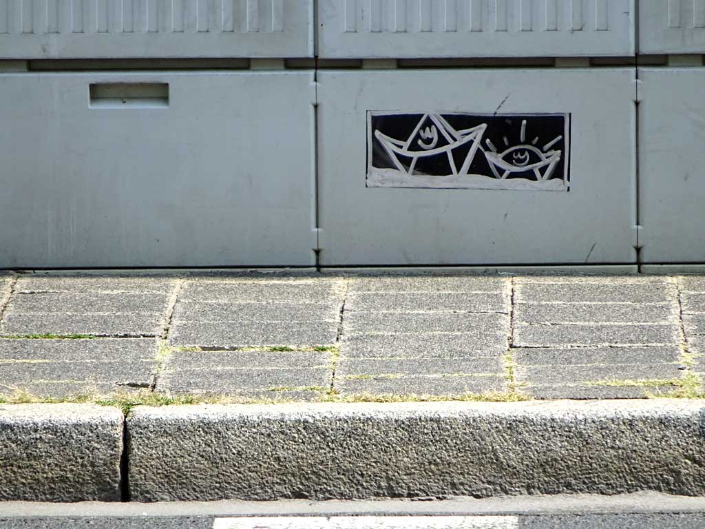 Das Friendschiff - Sticker Art in Offenbach
