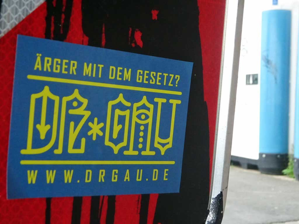 Sticker-Art rund um den Brückenkopf Mainz-Kastel
