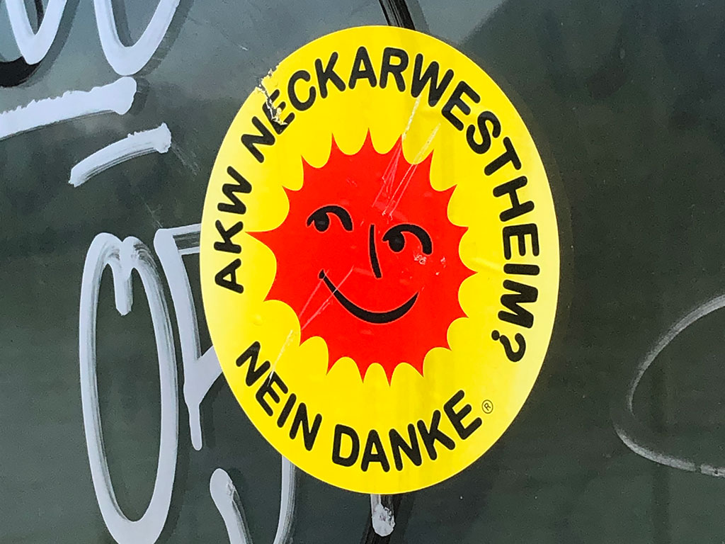 Abwandlung des Logos „Atomkraft Nein Danke" - AKW NECKARWESTHEIM? NEIN DANKE