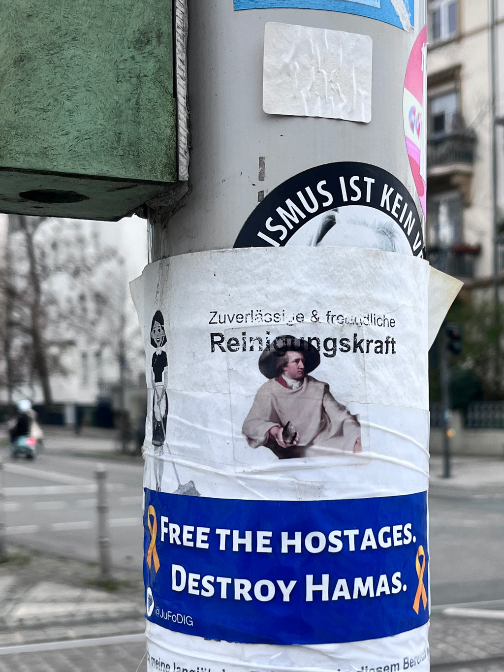 Aufkleber, Banner, Sprüche und Zettel in Frankfurt zum Krieg zwischen Israel und Palästina bzw. der Hamas