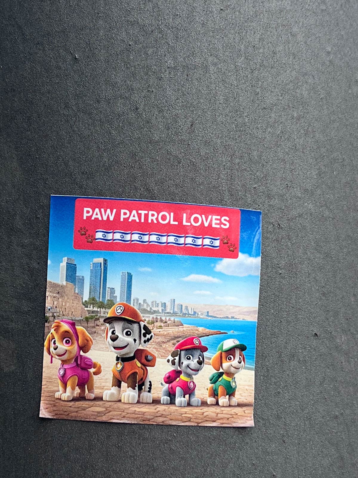 Aufkleber, Banner, Sprüche und Zettel in Frankfurt zum Krieg zwischen Israel und Palästina bzw. der Hamas