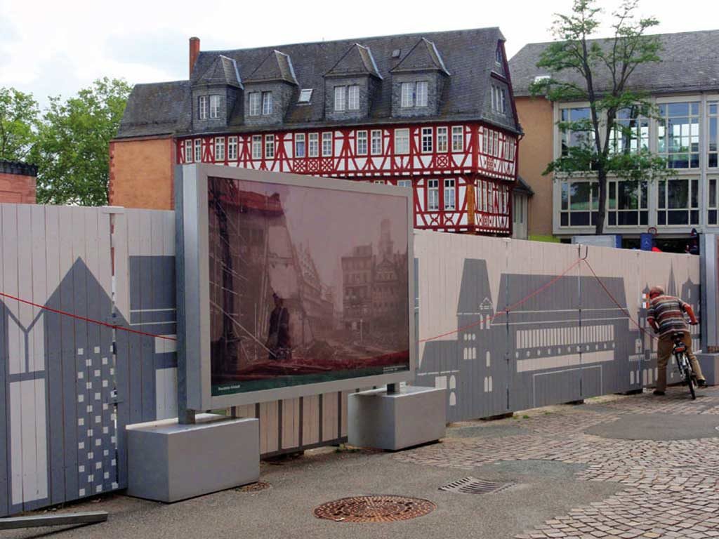 Bauzaun am Historischen Museum Frankfurt