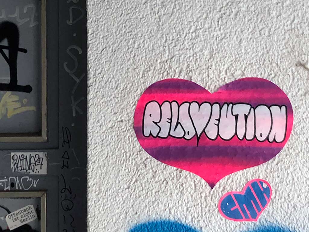 carla-mata-hari-gigi-reloveution-streetart-frankfurt-0