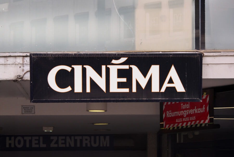 Eingang des CINÈMA-Kinos nähe Hauptwache in Frankfurt am Main