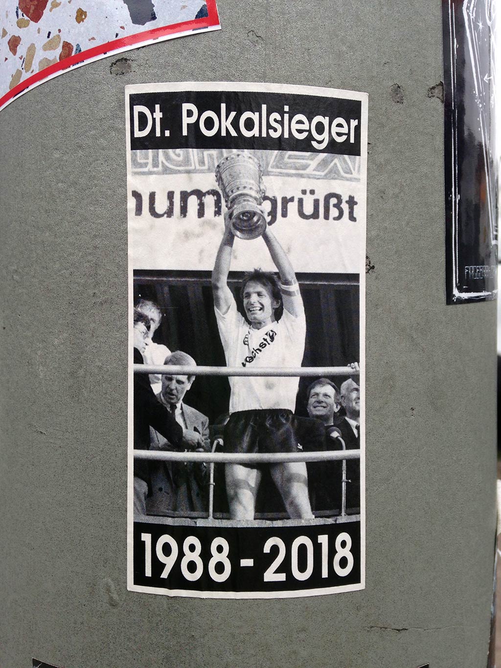 Aufkleber mit Charly Körbel - Dt. Pokalsieger 1988 - 2018